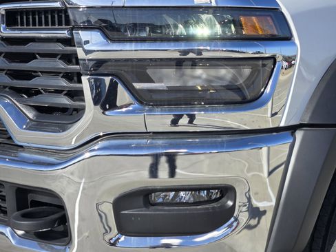 New 2026 RAM 5500 4x4 Crew Cab image 10