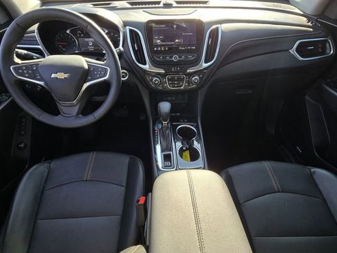 Used 2024 Chevrolet Equinox Premier image 15