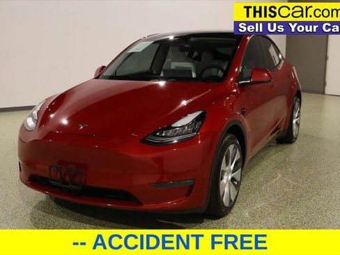 Used 2023 Tesla Model Y Long Range image 3