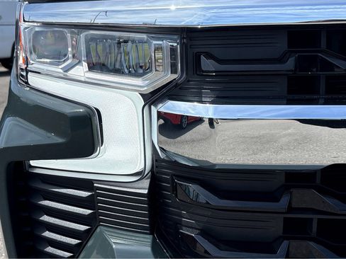 Used 2025 Chevrolet Silverado 1500 LT image 24