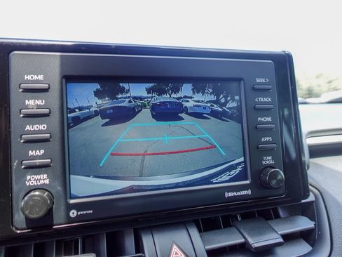 Used 2021 Toyota RAV4 XLE w/ XLE Grade Weather Package AWD/4WD image 19