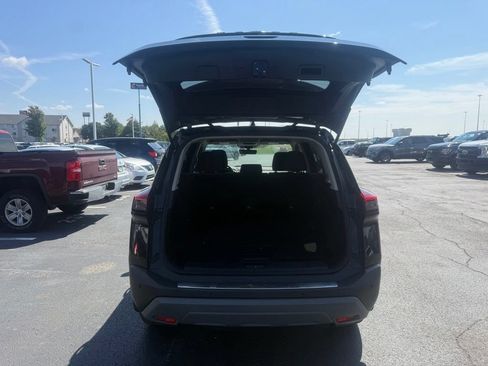 Used 2023 Nissan Rogue SV AWD/4WD image 41
