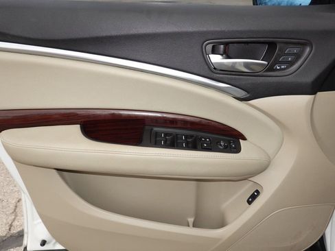 Used 2016 Acura MDX FWD image 19