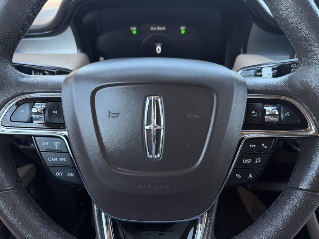 Used 2022 Lincoln Nautilus AWD w/ Premium Package image 23