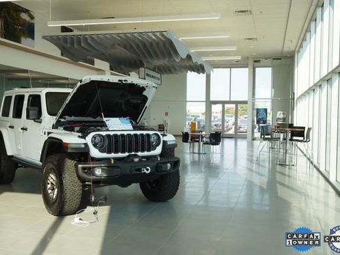 Used 2023 Toyota Corolla LE image 47