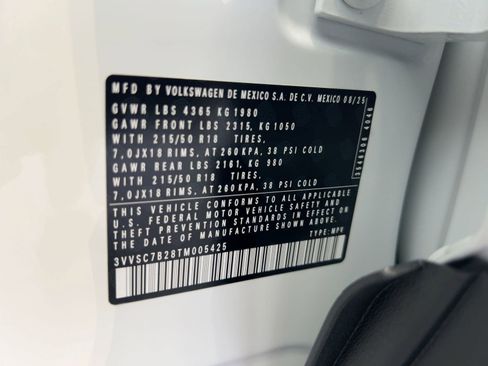 New 2026 Volkswagen Taos SE image 20