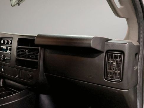 Used 2017 Chevrolet Express 2500 image 24