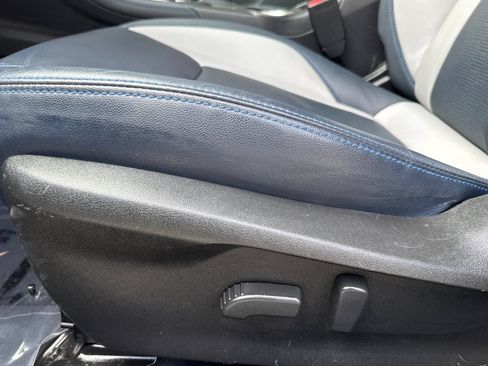Used 2022 Subaru Crosstrek Hybrid w/ Moonroof Package w/Navigation AWD/4WD image 14