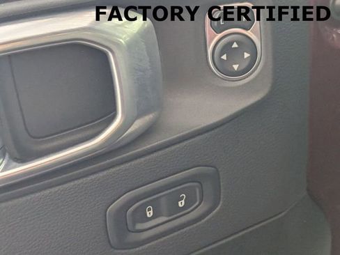 Certified 2022 Jeep Gladiator Rubicon image 11