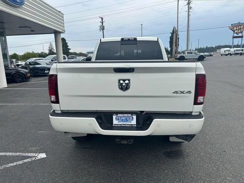Used 2018 RAM 3500 Laramie w/ Sport Appearance Group AWD/4WD image 3