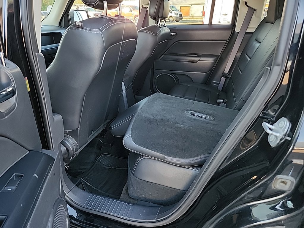 Used 2016 Jeep Patriot High Altitude AWD/4WD image 25