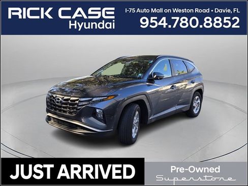 Used 2022 Hyundai Tucson SEL image 1