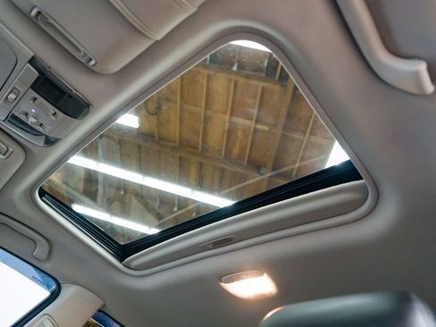 Used 2012 Subaru Outback 3.6R Limited image 20