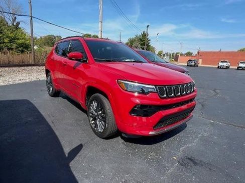 Used 2024 Jeep Compass Limited AWD/4WD image 5