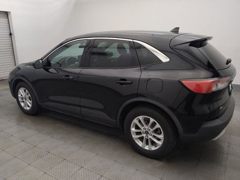 Used 2020 Ford Escape SE FWD image 3