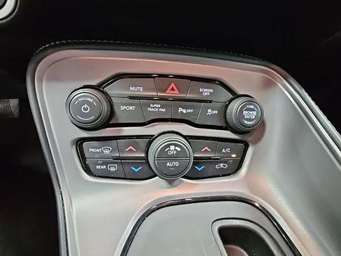 Used 2023 Dodge Challenger GT w/ Plus Package image 21