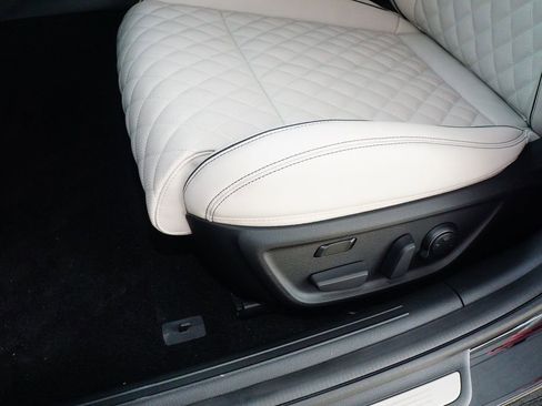 Certified 2025 Genesis G70 3.3T Advanced w/ Sport Prestige Package image 16