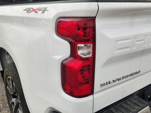 Used 2023 Chevrolet Silverado 1500 LT image 7