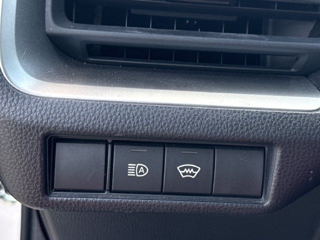 Used 2025 Toyota Prius LE FWD image 23