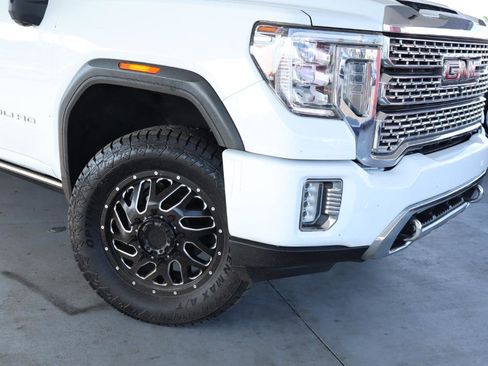 Used 2021 GMC Sierra 3500 Denali w/ Denali Ultimate Package AWD/4WD image 4