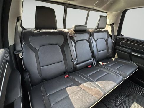 Used 2022 RAM 1500 Laramie AWD/4WD image 28