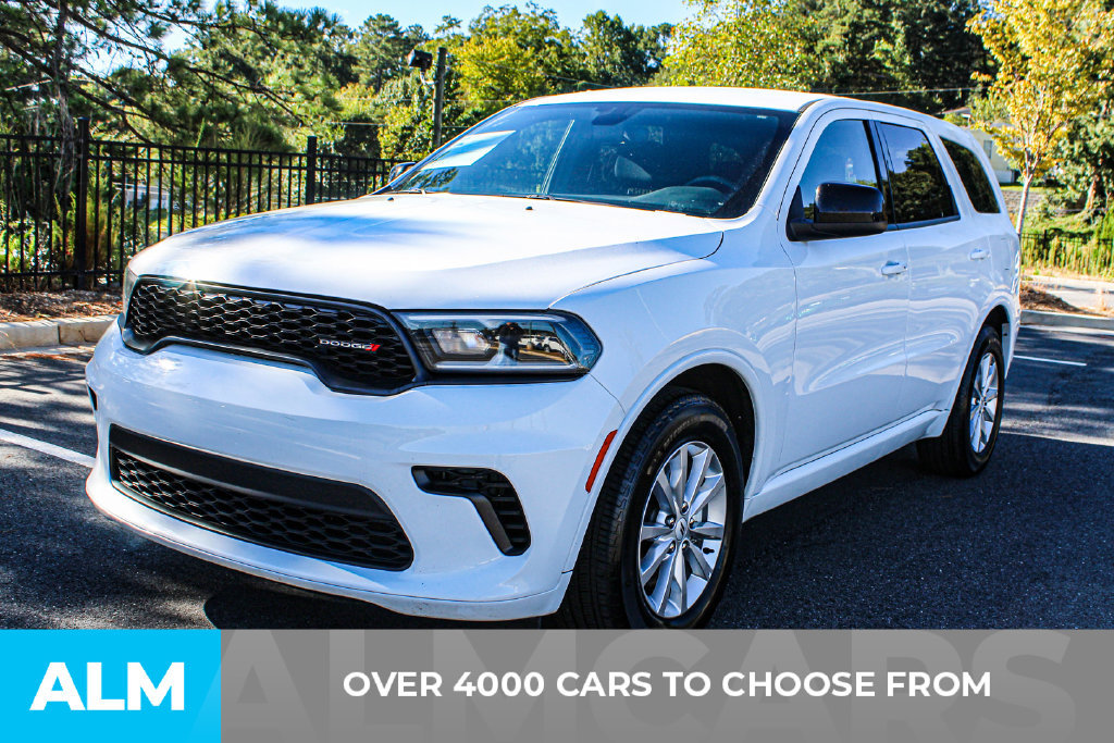 Used 2025 Dodge Durango GT RWD image 2