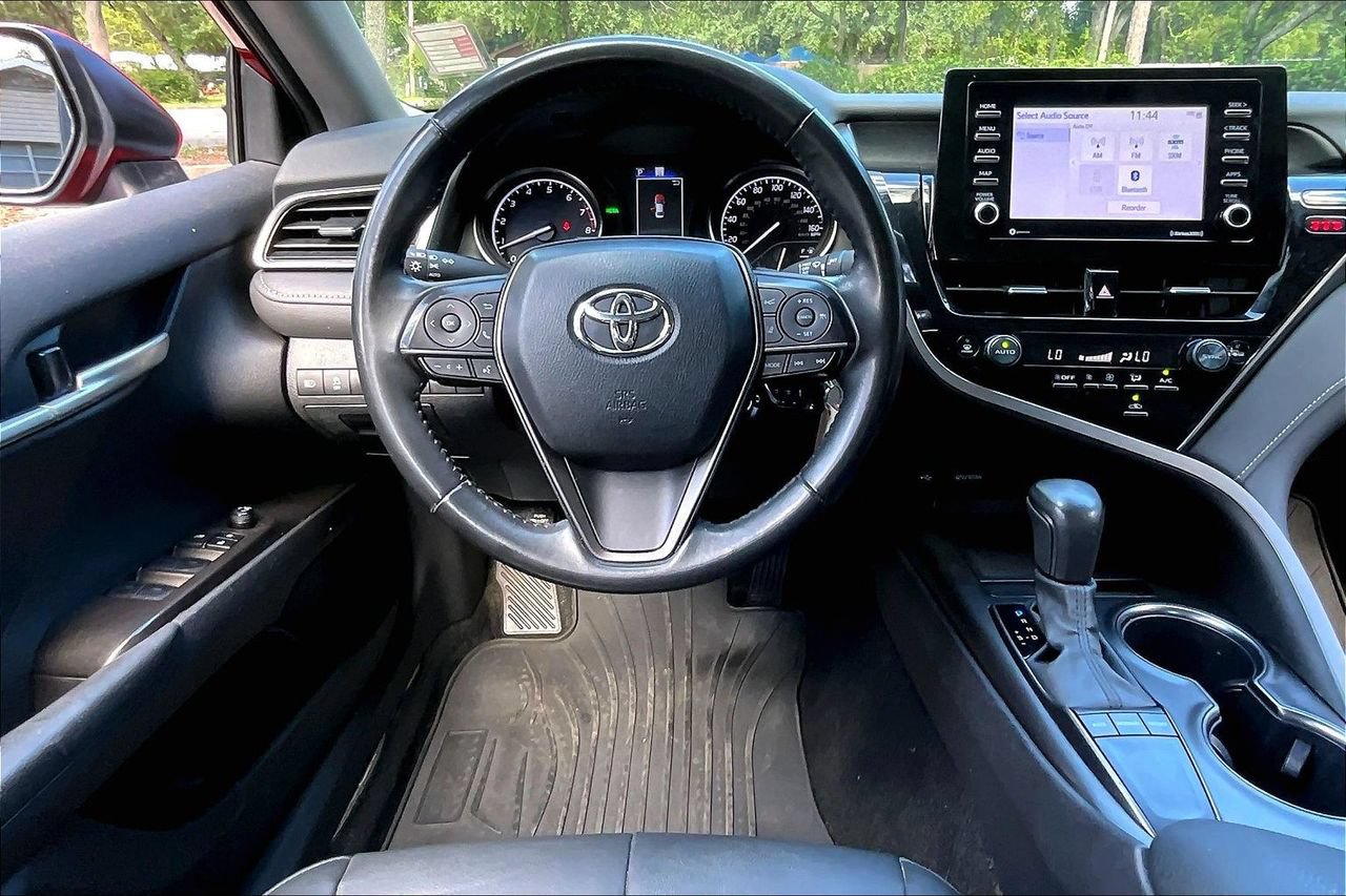 Used 2024 Toyota Camry SE FWD image 8