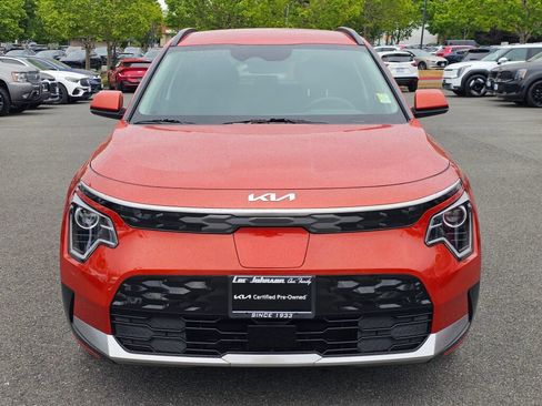 Certified 2023 Kia Niro Wind w/ Wind Preserve Package FWD image 2
