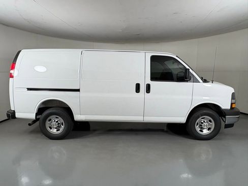 New 2026 Chevrolet Express 2500 w/ Driver Convenience Package RWD image 10