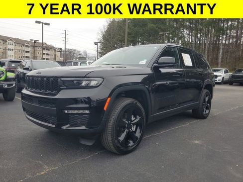 Certified 2025 Jeep Grand Cherokee L Limited w/ Luxury Tech Group II image 4