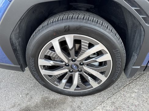 Certified 2025 Subaru Forester Touring w/ Touring Package image 9