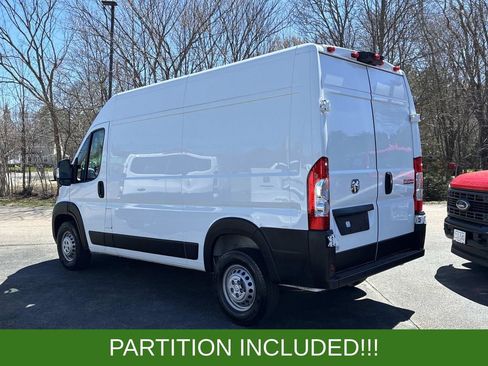 Used 2024 RAM ProMaster 1500 w/ Convenience Group FWD image 5