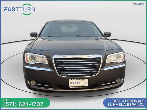 Used 2014 Chrysler 300 w/ Driver Convenience Group RWD image 3
