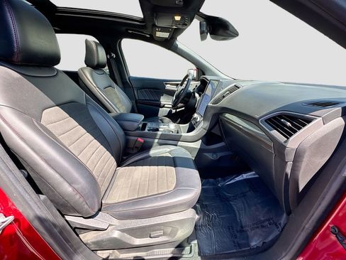 Used 2022 Ford Edge ST-Line image 29