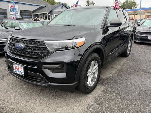 Used 2022 Ford Explorer 4WD image 2
