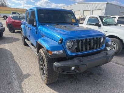 Used 2025 Jeep Gladiator Sport