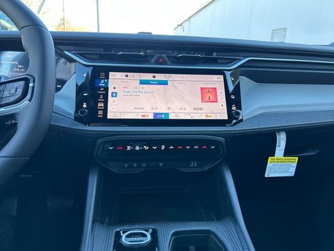 New 2026 Jeep Cherokee Laredo image 19