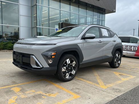 Certified 2025 Hyundai Kona SEL AWD/4WD image 1