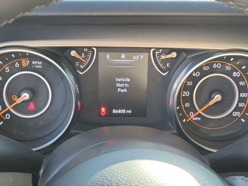 Used 2023 Jeep Gladiator Sport image 33