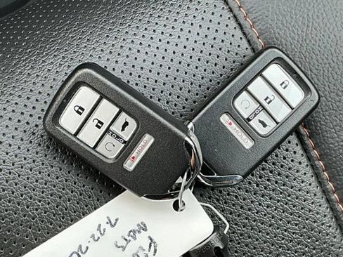Used 2025 Honda Passport TrailSport image 22