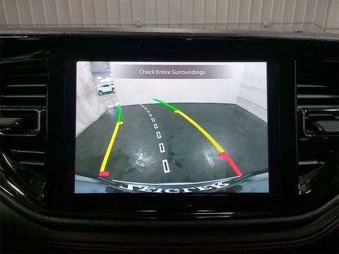 Used 2023 Dodge Durango GT image 27