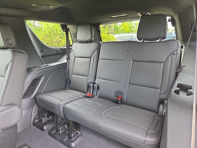 New 2026 GMC Yukon Denali w/ Denali Reserve Package AWD/4WD image 11