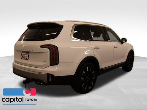 Used 2024 Kia Telluride SX Prestige AWD/4WD image 2