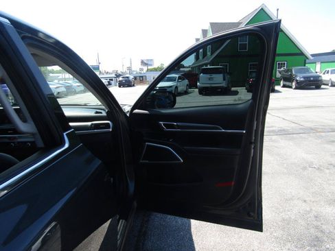 Used 2021 Kia Telluride LX AWD/4WD image 22