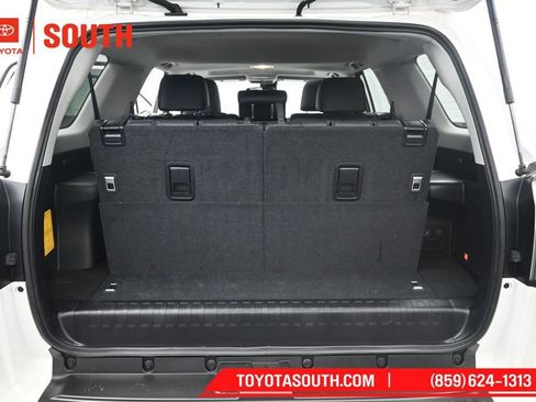Used 2023 Toyota 4Runner Limited AWD/4WD image 29