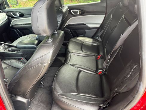 Used 2025 Jeep Compass Limited AWD/4WD image 27