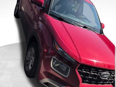 Used 2022 Hyundai Venue SE w/ Cargo Package