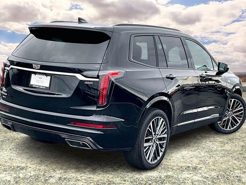 Certified 2023 Cadillac XT6 Sport w/ Technology Package image 5