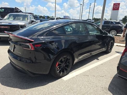 Used 2025 Tesla Model 3 Long Range AWD/4WD image 4