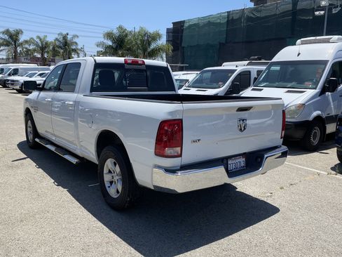 Used 2019 RAM 1500 Classic SLT RWD image 9